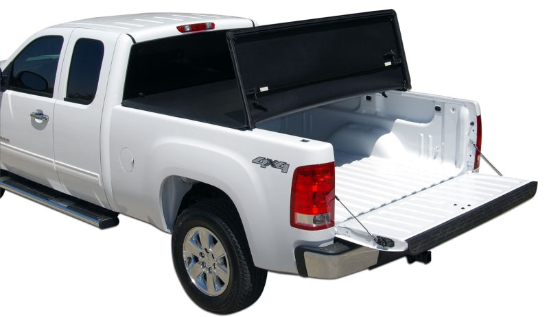 Tonno Pro 09-14 Ford F-150 5.5ft Styleside Tonno Fold Tri-Fold Tonneau Cover